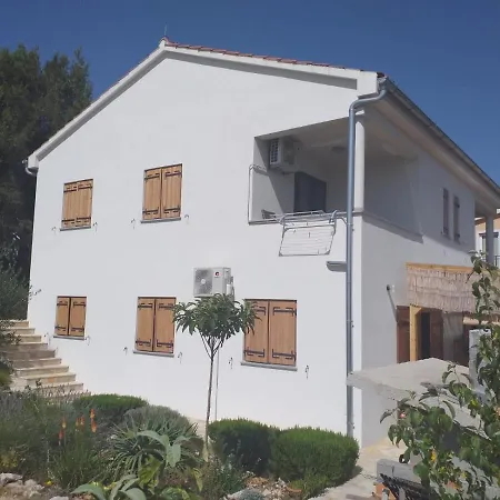Apartment 17696a *