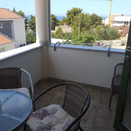 17696a Apartment